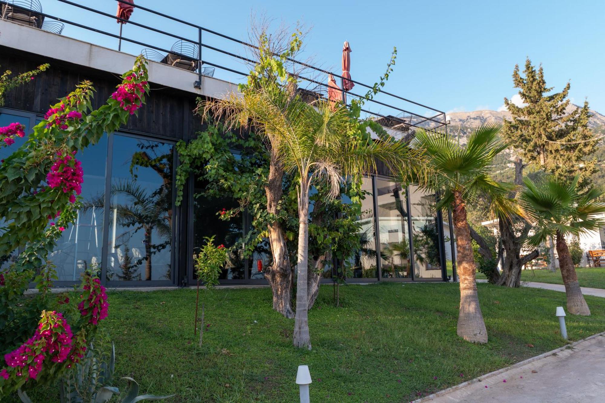 Domi Beach Valley Dhërmi 外观 照片