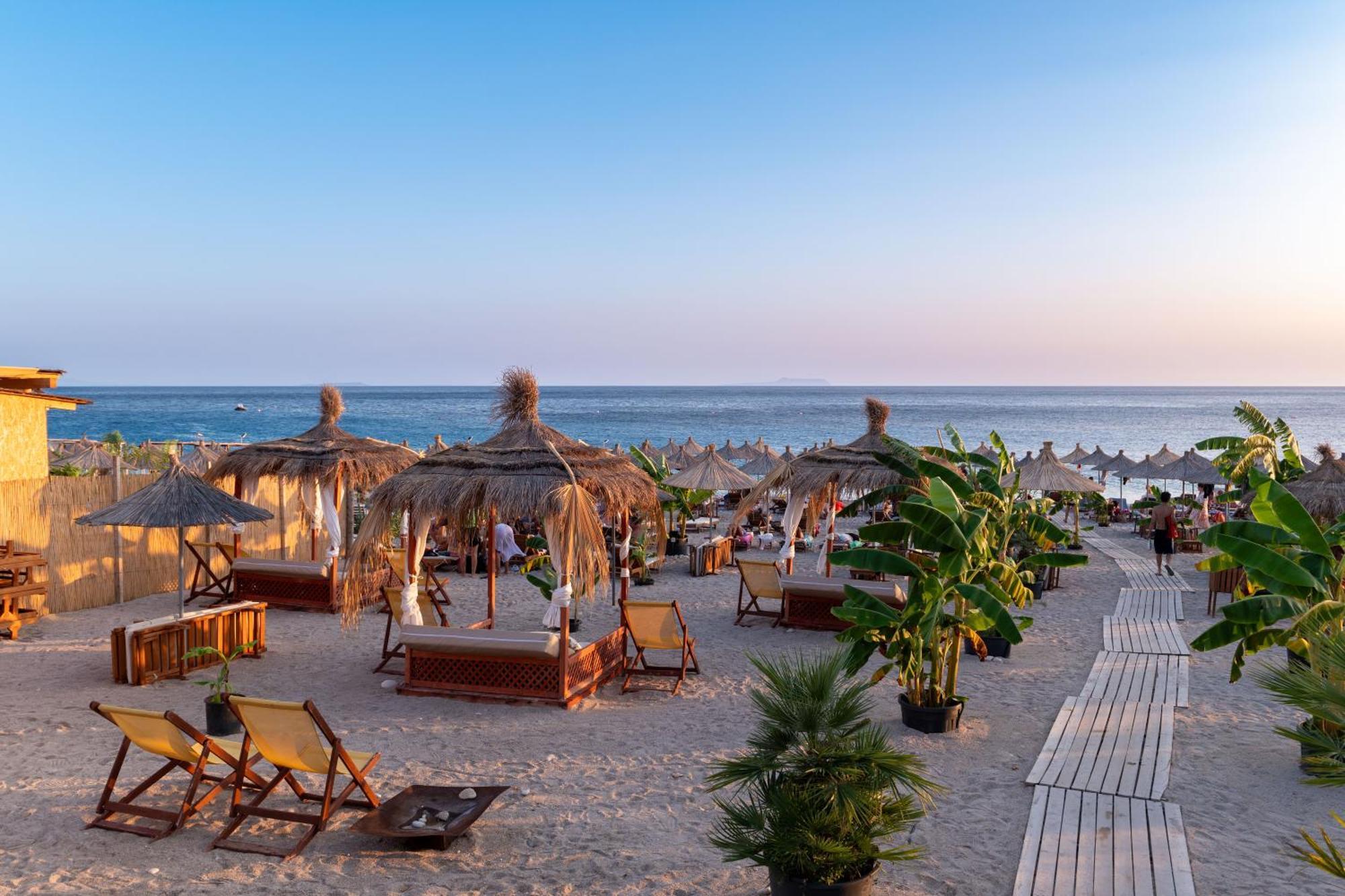 Domi Beach Valley Dhërmi 外观 照片